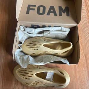 Yeezy Foam Runners Desert Sand